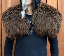 Wikinger Schulter Fell braun