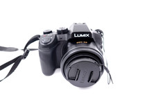 Lumix DMC-FZ300 Bridgekamera LEICA 25-600mm 4K Video OLED LVF Touch LCD WiFi