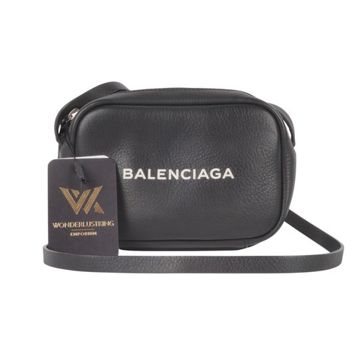 Balenciaga everyday camera - everyday, xs