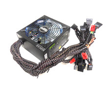 PC-Netzteil Super Flower /