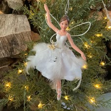 Weiße Organza Feder Harz Fee