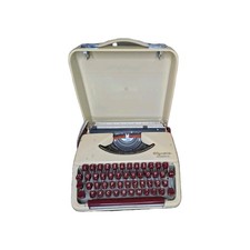 Retro Schreibmaschiene von Olympia Splendid 33