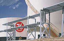 Spur H0 -- Bausatz Raffinerie