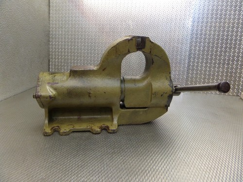 Alter massiver schraubstock - massiver,