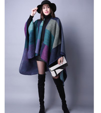 PONCHO Lila schwarz Winter