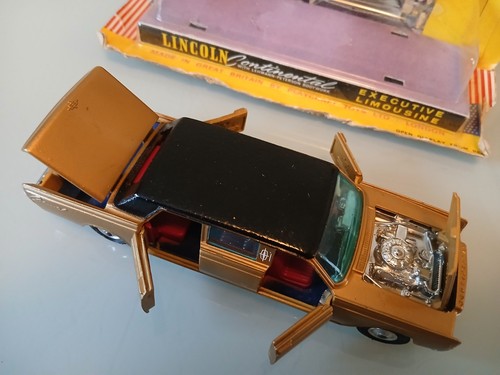 Corgi 262 lincoln continental - corgi,