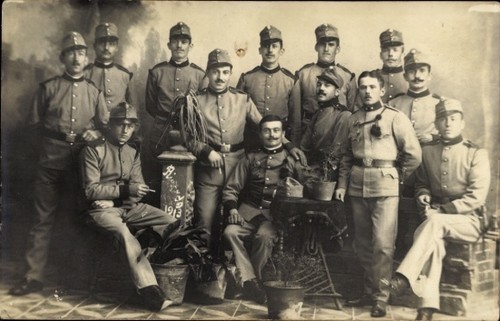 Foto kuk armee soldaten in - ak,