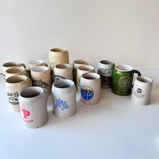 Sammlung von 17 alten Bierkrügen aus Ton
