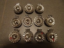 11 alte Metall Kerzenhalter -