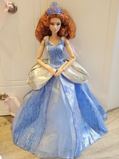 Barbie Holiday Princess Cinderella Kleid & Accessoires aus 2012 Kollektion 