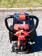 Voll elektrischer Handhubwagen/ Niederhubwagen EP Equipment F4 mit Stützrädern