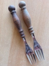 WMF Burgund * 2 Menü-Gabeln *rustikal* Cromargan Holzgriff * 19 cm * Gut