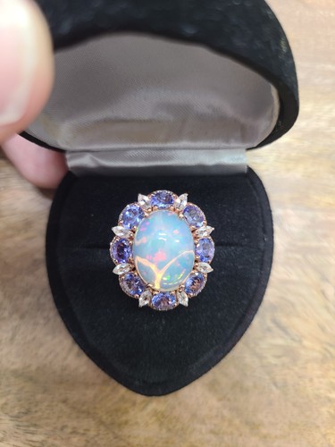 Gem treasures tansanit - gem,