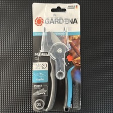 GARDENA 12240-20 PremiumCut Trockenes Holz Astschere Amboss