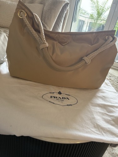Die prada backshoulder - die,