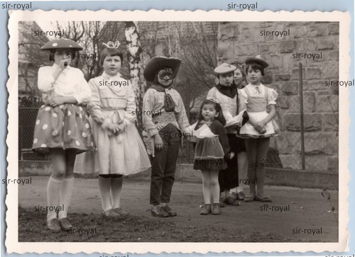 Lustige kinder gruppe - kinder, zu