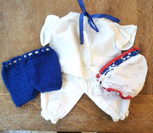 Süsses altes puppenoutfit - altes,