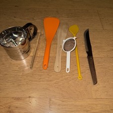 Dr. Oetker Einhand-Mehlsieb Küchensieb Puderzucker Sieb Edelstahl 350g Löffel