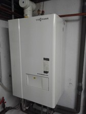 Gasheizung und Warmwasserspeicher 