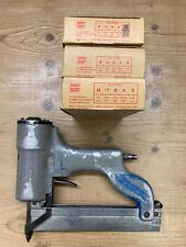 SENCO Typ K Druckluft Klammergerät inkl. 12500 Stück 10mm breite Klammern