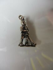 Schöner , alter Anhänger  ,Mann mit Alphorn , 800 Silber , kleine Silber-Figur 