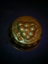 Kupfer Napfkuchen Backform mit Weintrauben 