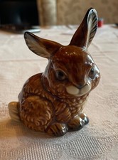 Goebel Hase 34815-09 braun 9 cm