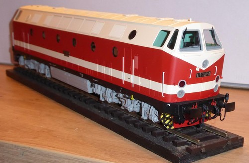 Spur br119 der domalip - spur,