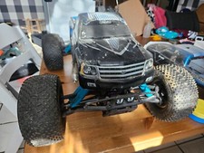 HPi Savage XL 5.9 Nitro mit viel Zubehör