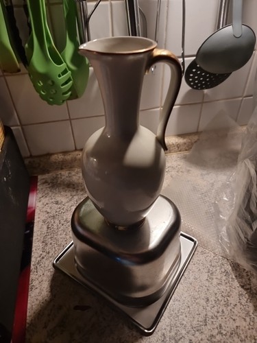 Henkelvase aus porzellan mit - henkelvase,