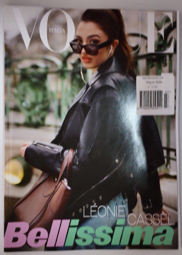 Vogue italia magazin aprile - vogue,