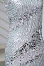 raffiniertes Pailletten Kleid silber Stehparty Gr. 36