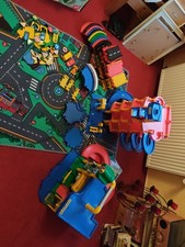 Wader Parkhaus, Straßen