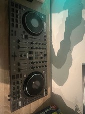 Numark NS4FX Professioneller