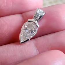 2.85 Karat Zertifiziert Birne