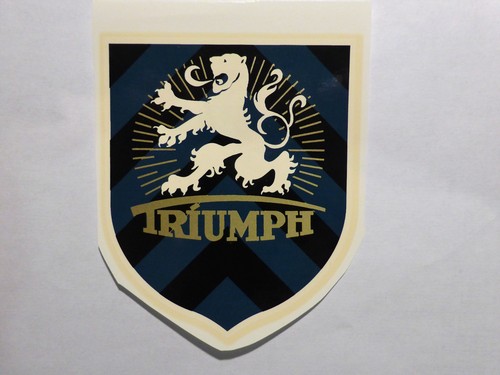 Triumph links schriftzug - triumph,