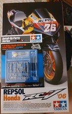 Tamiya 1:12, No. 140106, Honda Repsol RC211V '06, mit Fork-Set No.12618