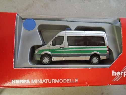 Herpa 090322 crafter bus - herpa,