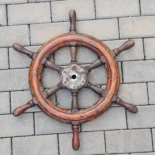 Altes holz steuerrad - ,