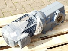 SEW Getriebemotor KA49/T DRN100LM4/TH r/min1456/109 2.2kW i13,38