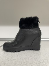 Baldinini Stiefeletten Keilabsatz 8 cm EU 37 Leder Schwarz Lammfell-Manschette