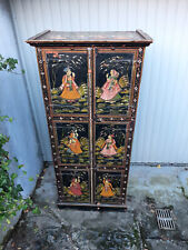 Indischer Schrank, innen und außen schön bemalt