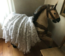 Tagesdecke, Handarbeit, gehäkelt, Baumwollspitze, weiß, 220 x 220 cm, neuwertig