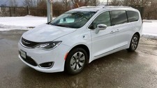 Chrysler PACIFICA Limited 2018