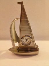 Miniatur-Uhr Segelschiff