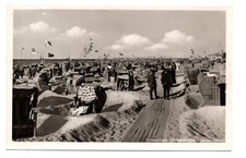 AK Rostock Warnemünde Strand Strandkörbe Laufsteg Fahnen