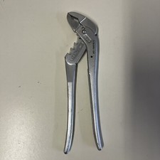 Wasserpumpenzange mit