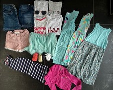 Mädchen Bekleidungspaket 134/140 - 17 Teile Sommer Kleider, kurze Hosen
