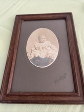 Antikes Foto Babyfoto gerahmt  Vintage Brinkmiers Studio