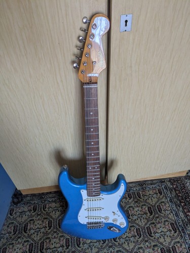 Fender squier stratocaster - squier, cv